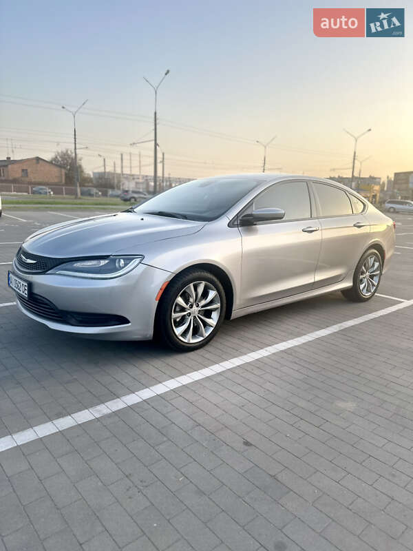 Chrysler 200 (2015)