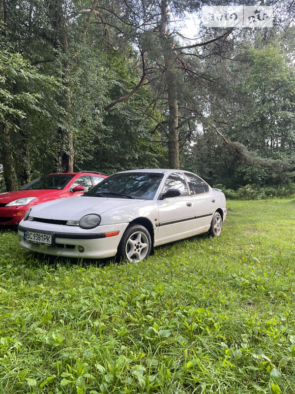 Chrysler Neon se (1995)