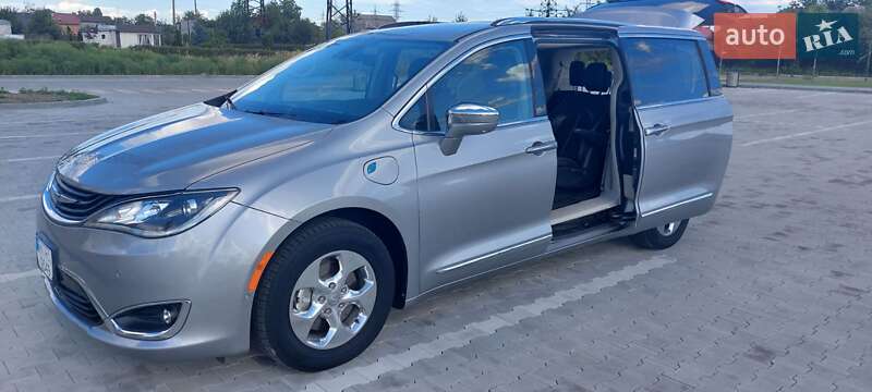 Chrysler Pacifica (2018)