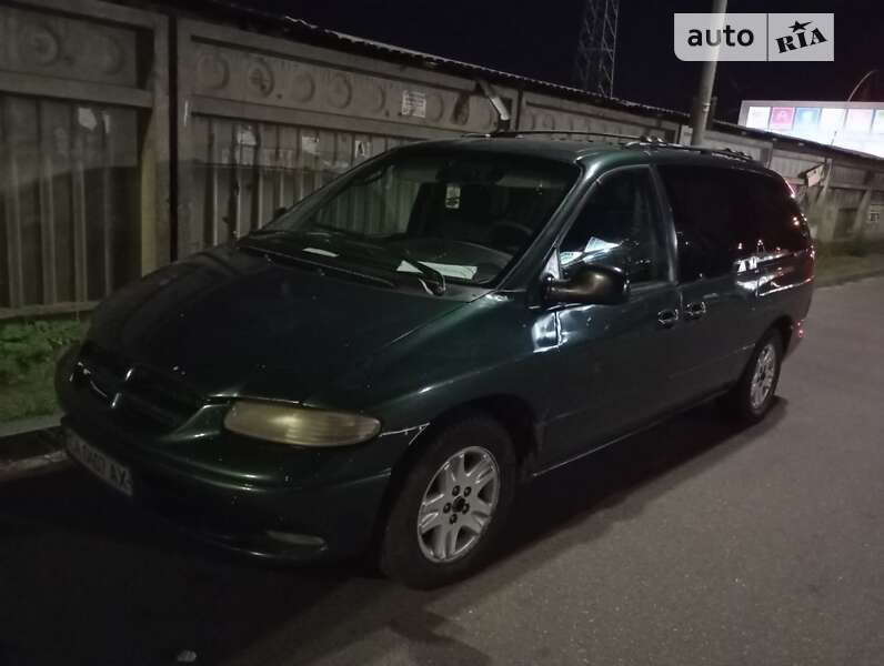 Chrysler Voyager (1996)