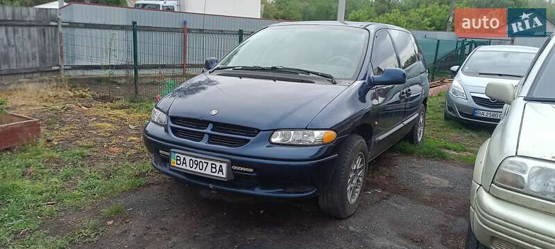 Chrysler Voyager (1998)