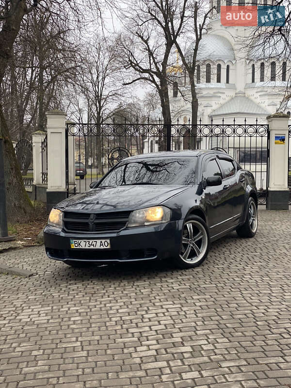 Dodge Avenger (2008)