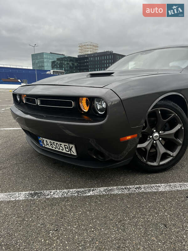Dodge Challenger (2017)