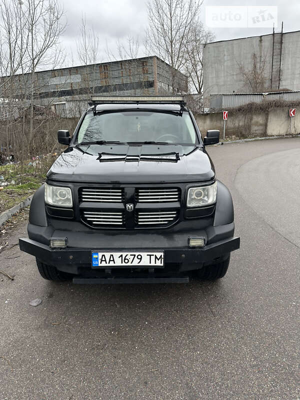 Dodge Nitro (2007)