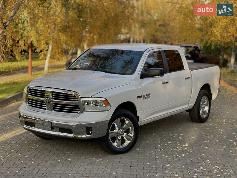Dodge Ram 1500 (2015)
