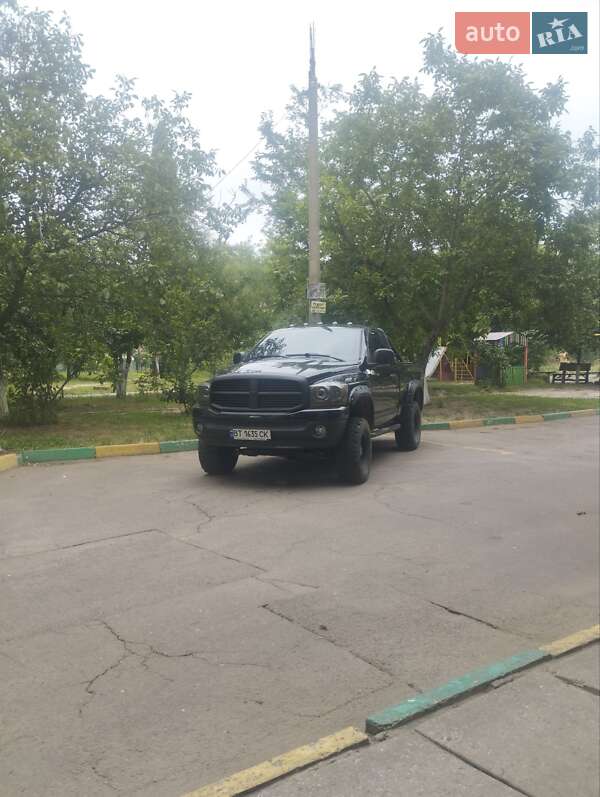 Dodge Ram 1500 (2006)
