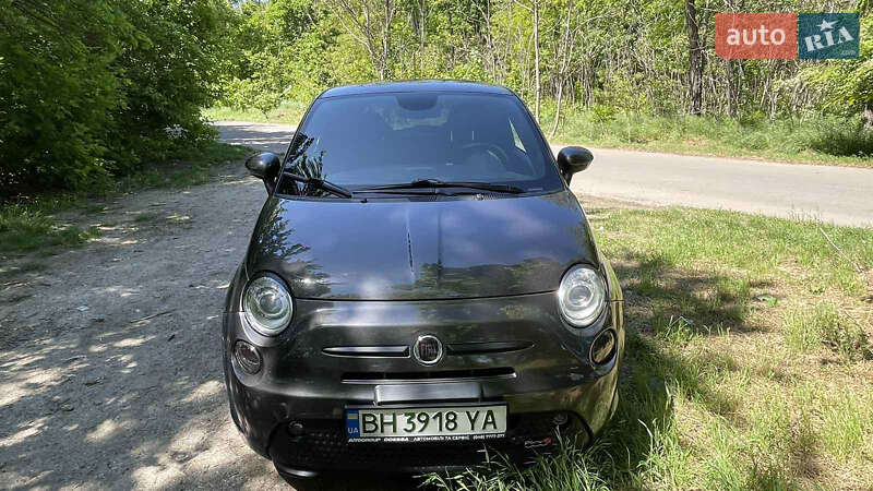Fiat 500e (2015)