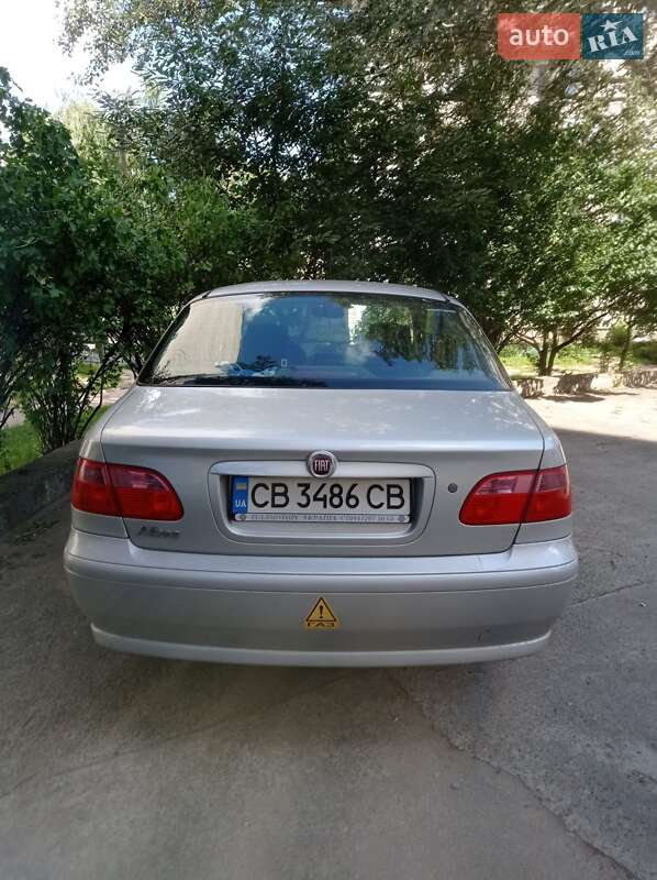 Fiat Albea (2011)