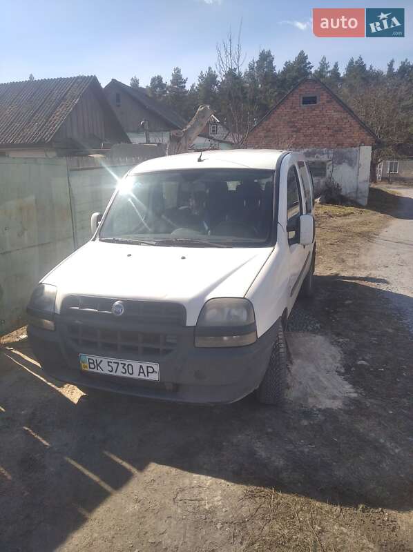 Fiat Doblo (2004)