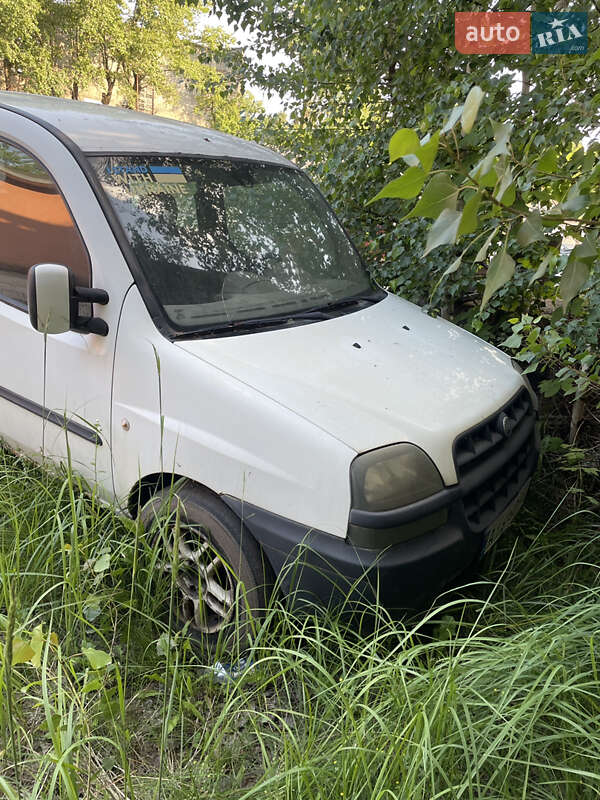 Fiat Doblo (2005)