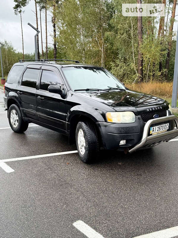 Ford Escape (2003)
