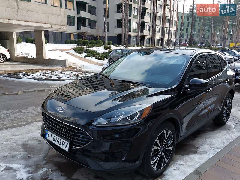 Ford Escape (2022)