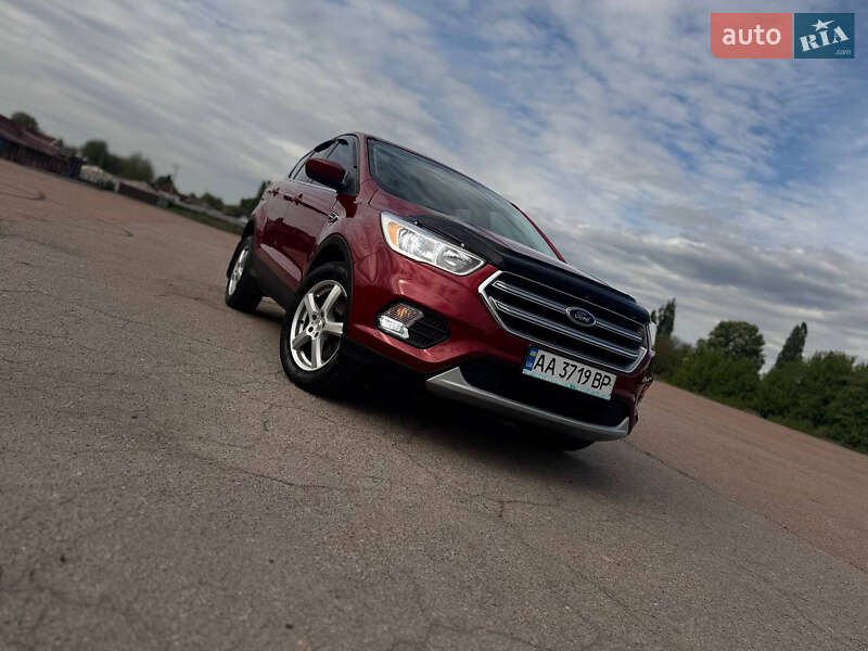 Ford Escape (2017)