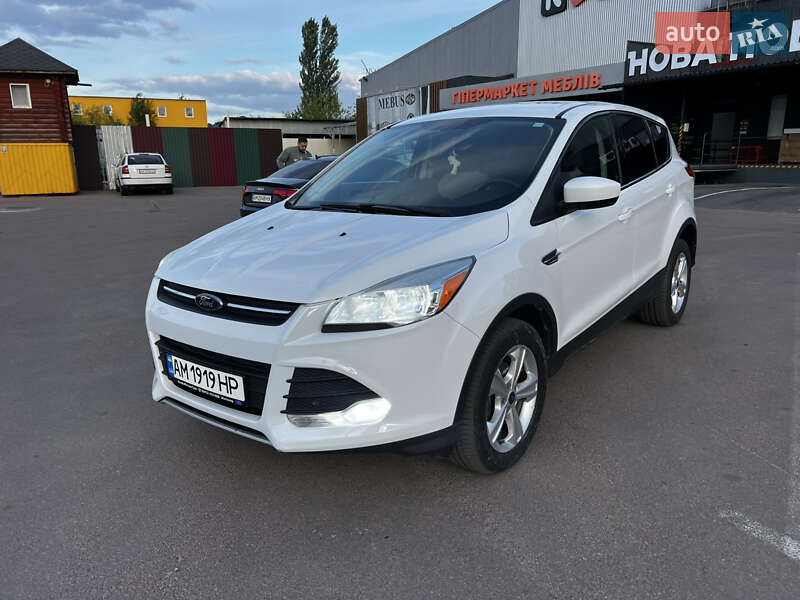 Ford Escape (2012)