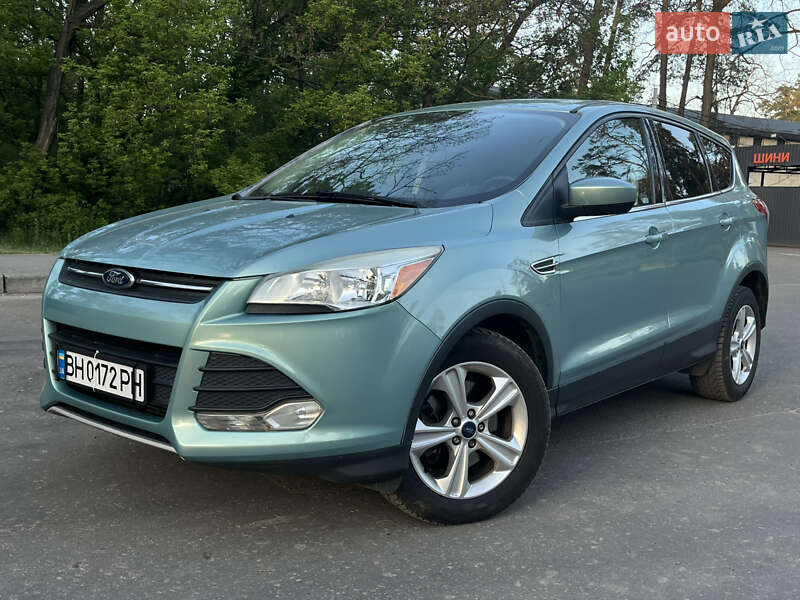 Ford Escape (2012)