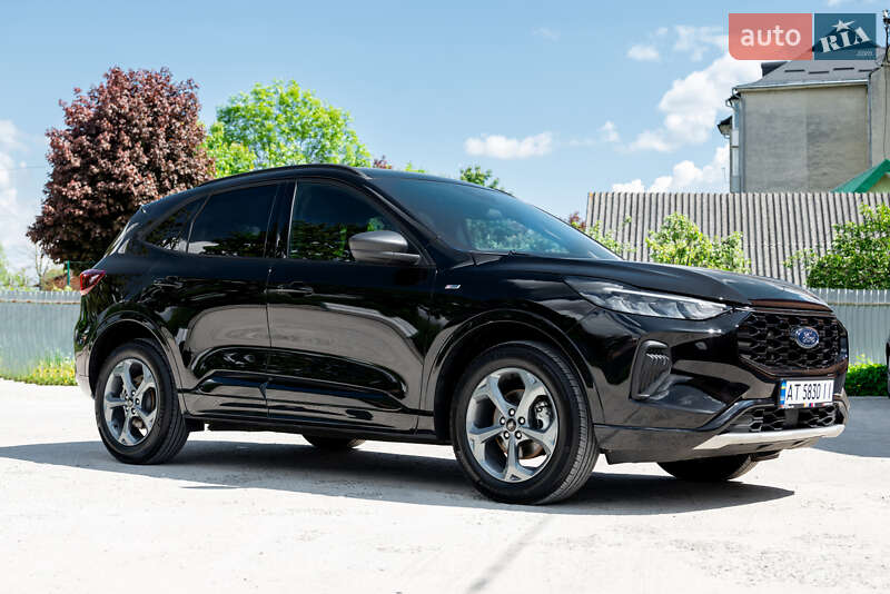 Ford Escape (2023)
