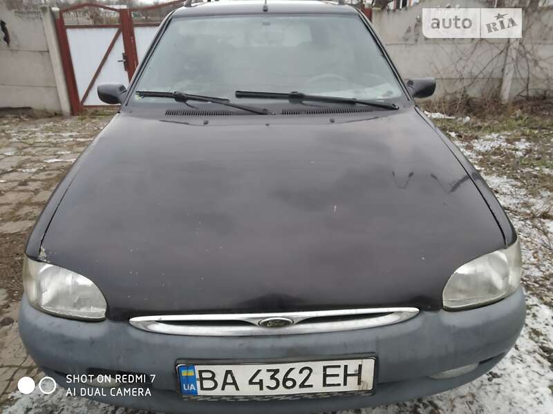 Ford Escort (1996)