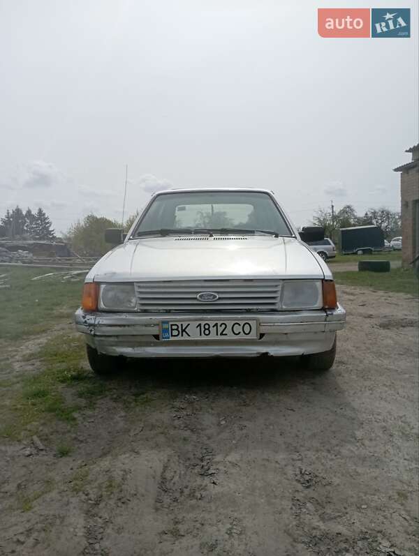 Ford Escort (1985)