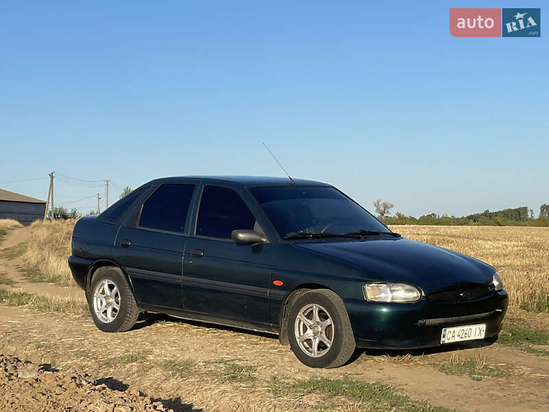 Ford Escort (1998)