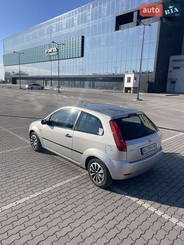 Ford Fiesta (2004)