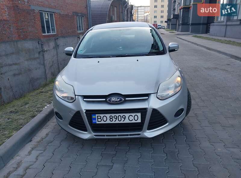 Ford Focus (2011)