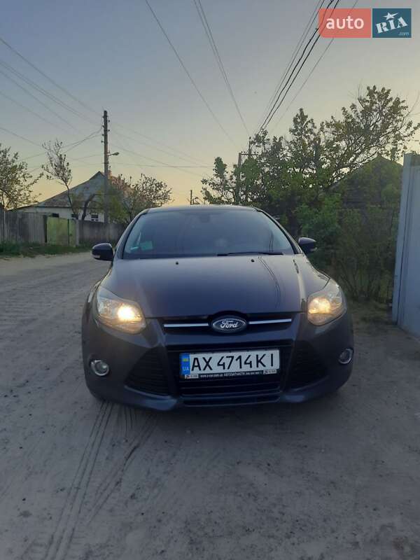 Ford Focus (2012)