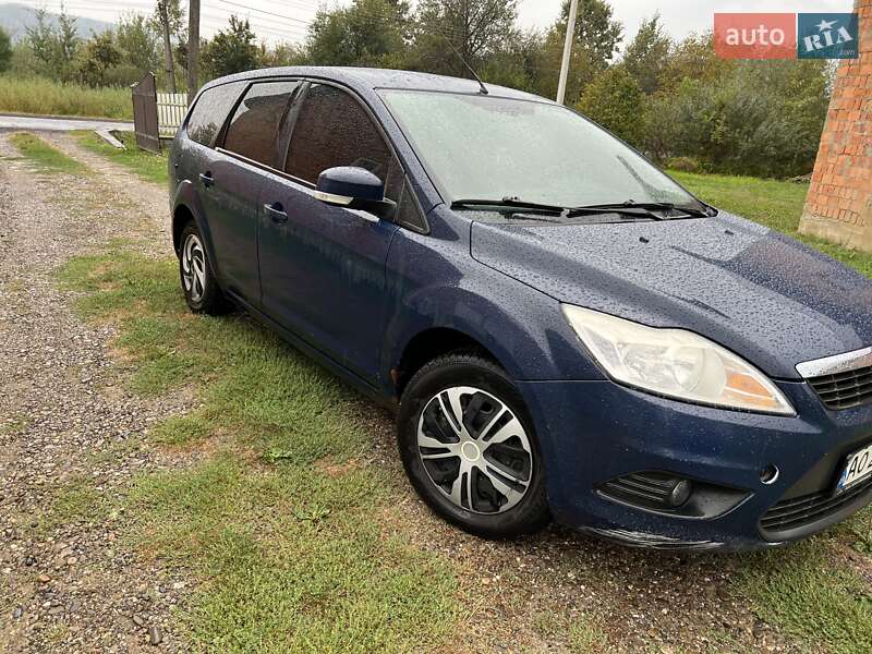 Ford Focus (2010)