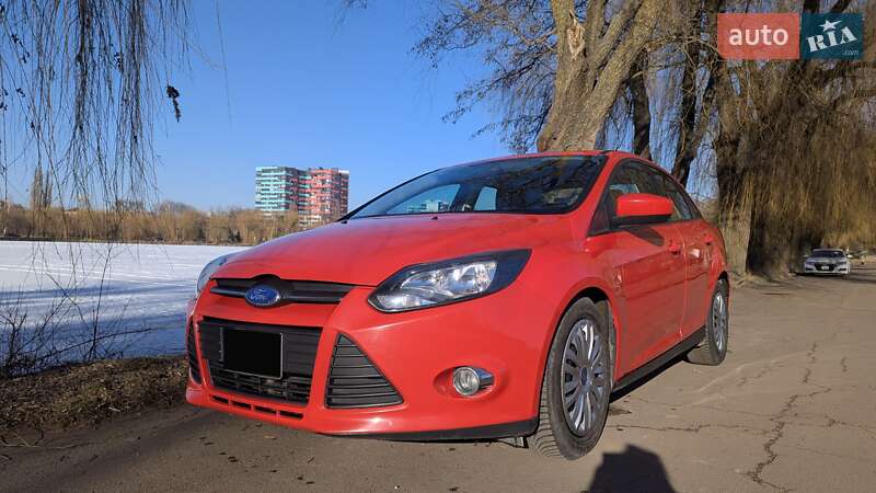 Ford Focus (2011)