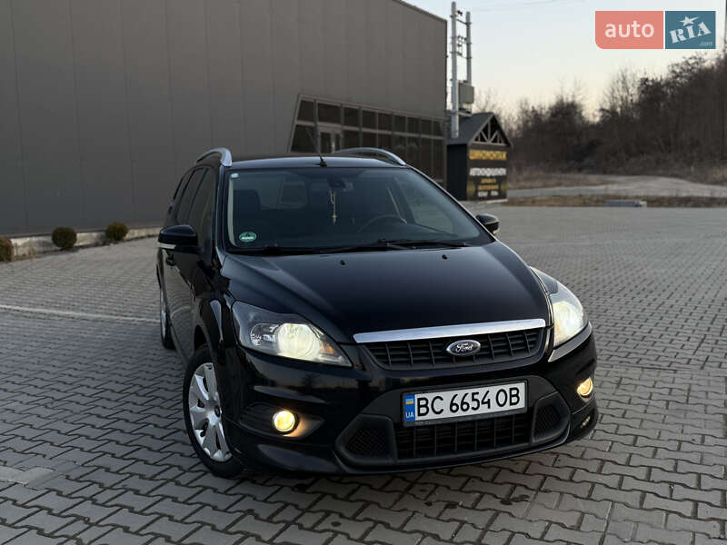 Ford Focus (2010)