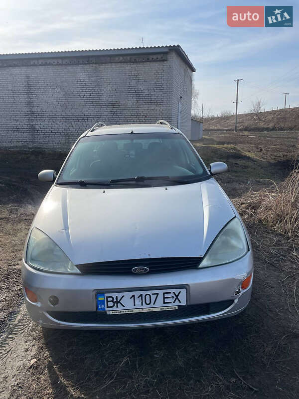Ford Focus (2001)