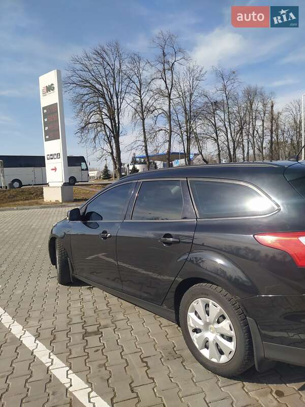 Ford Focus (2011)