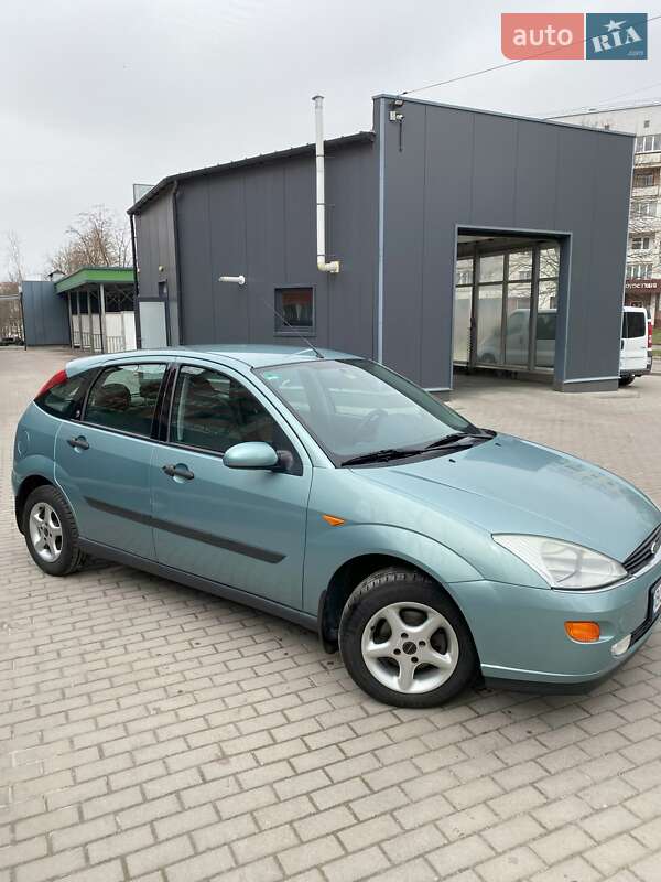 Ford Focus (1998)