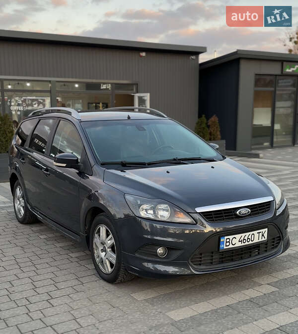 Ford Focus (2010)