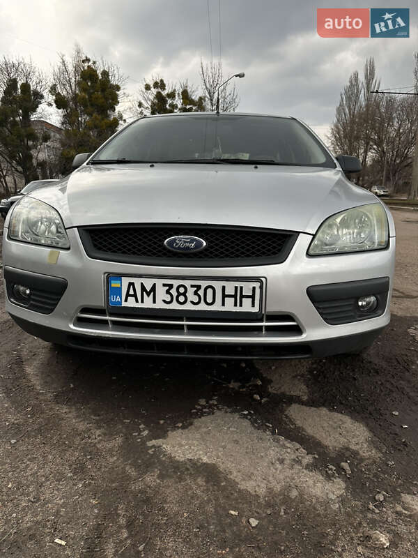 Ford Focus (2005)