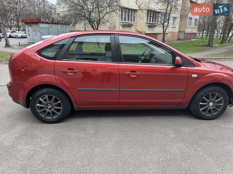 Ford Focus (2007)