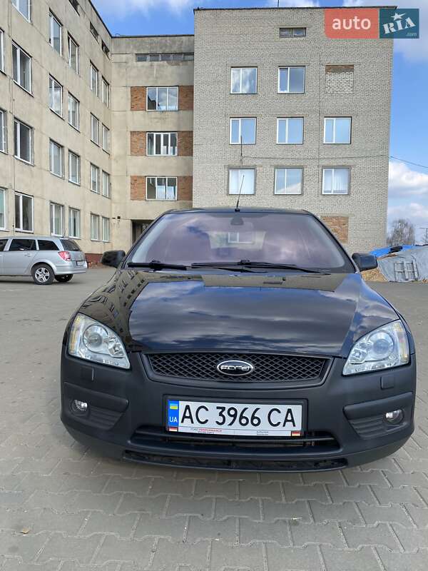 Ford Focus (2005)