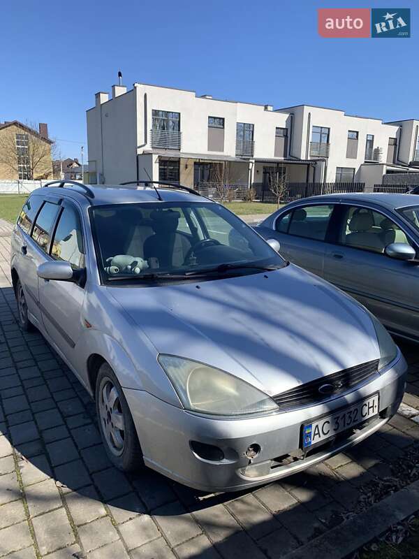 Ford Focus (2001)