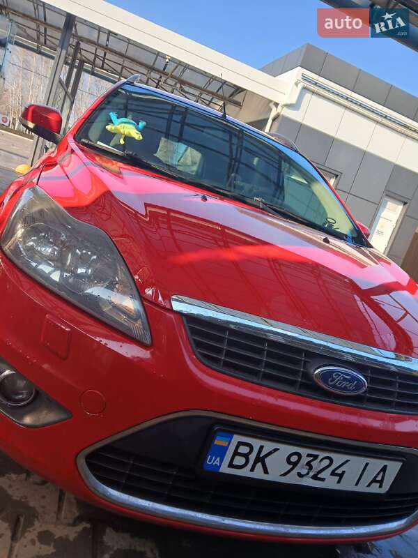Ford Focus (2010)