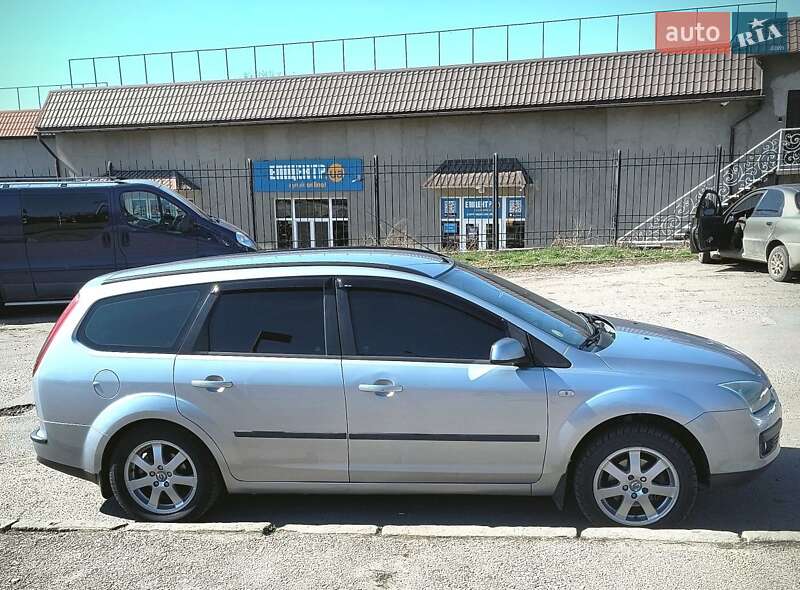 Ford Focus (2005)