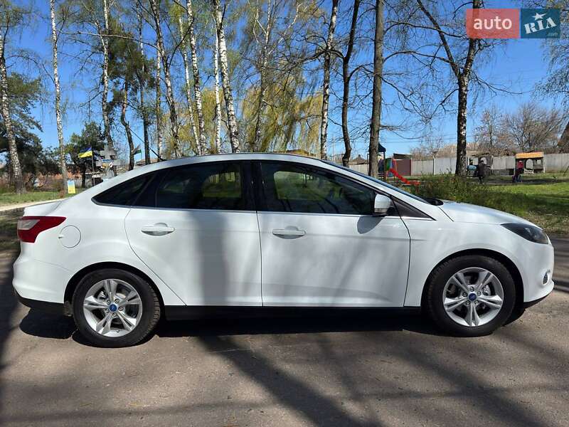 Ford Focus (2012)