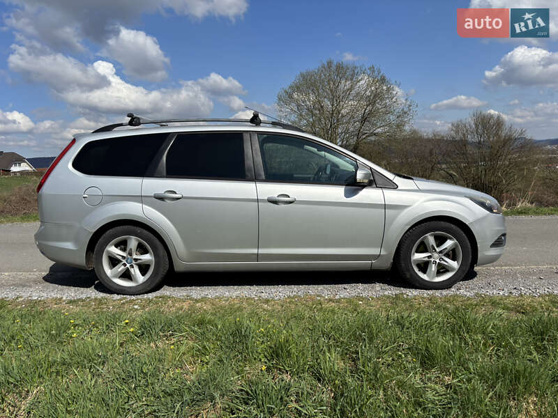 Ford Focus (2010)