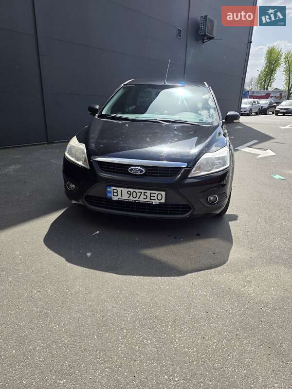 Ford Focus (2010)