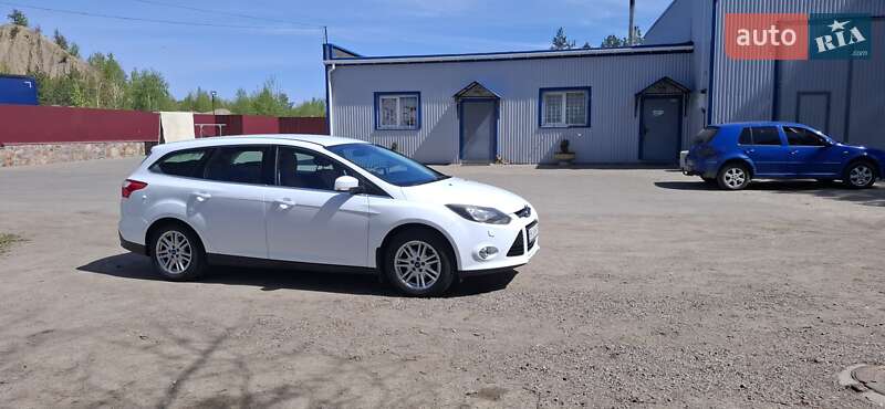 Ford Focus (2012)