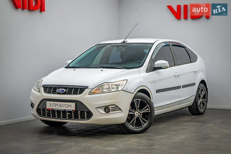Ford Focus (2011)