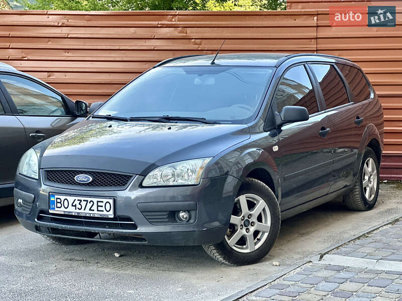 Ford Focus (2004)