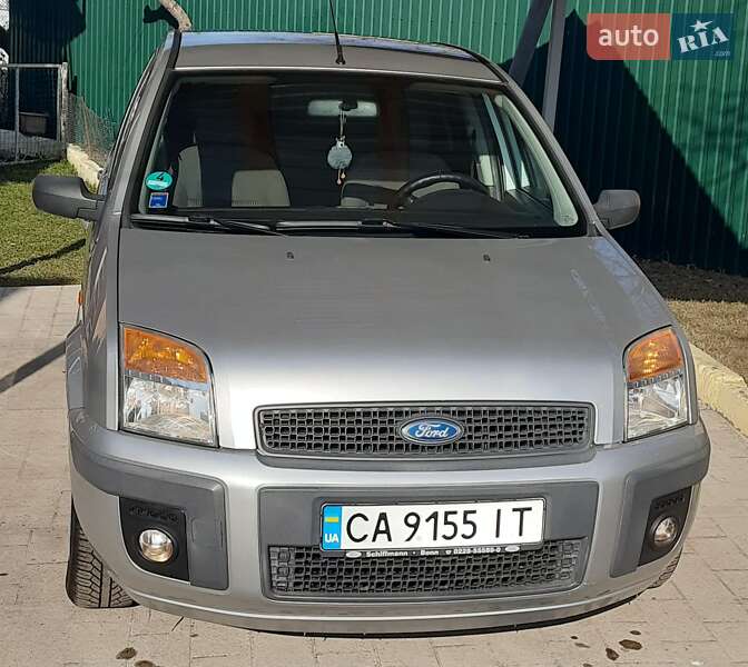 Ford Fusion (2007)