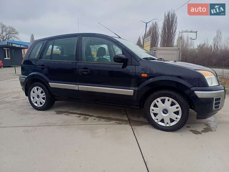 Ford Fusion (2006)