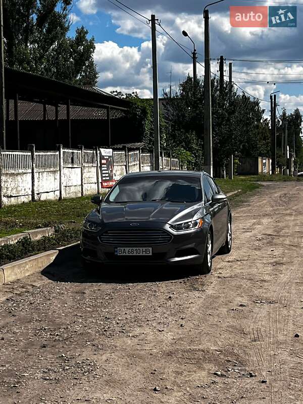 Ford Fusion (2013)