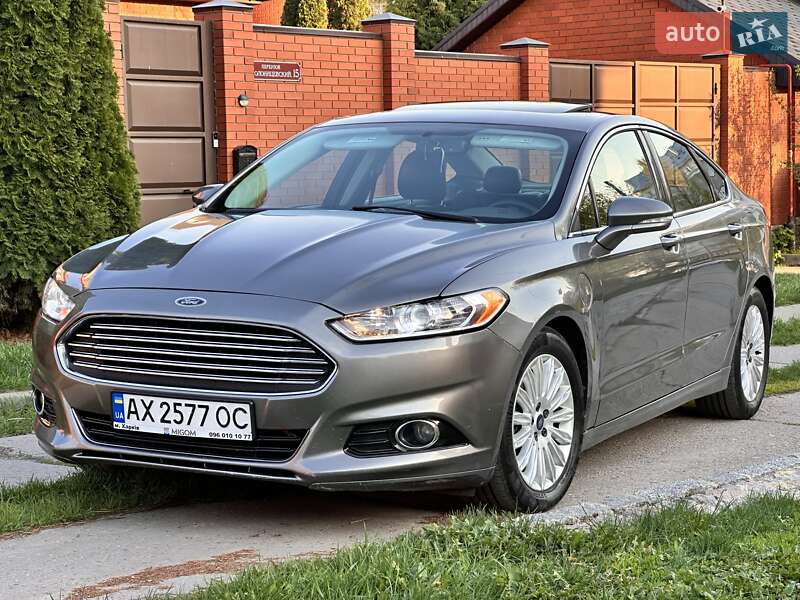 Ford Fusion (2014)