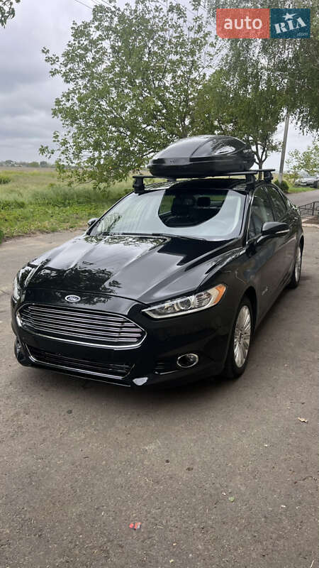 Ford Fusion (2014)